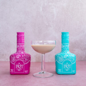 Alternative view of 1921 Crema de Tequila 250ml Edición Irresistible Azul