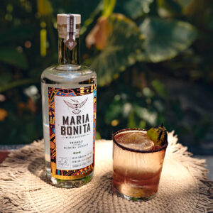 Alternative view of María Bonita Artesanal 750ml Ensamble de Agave Salmiana y Cupreata con Empaque